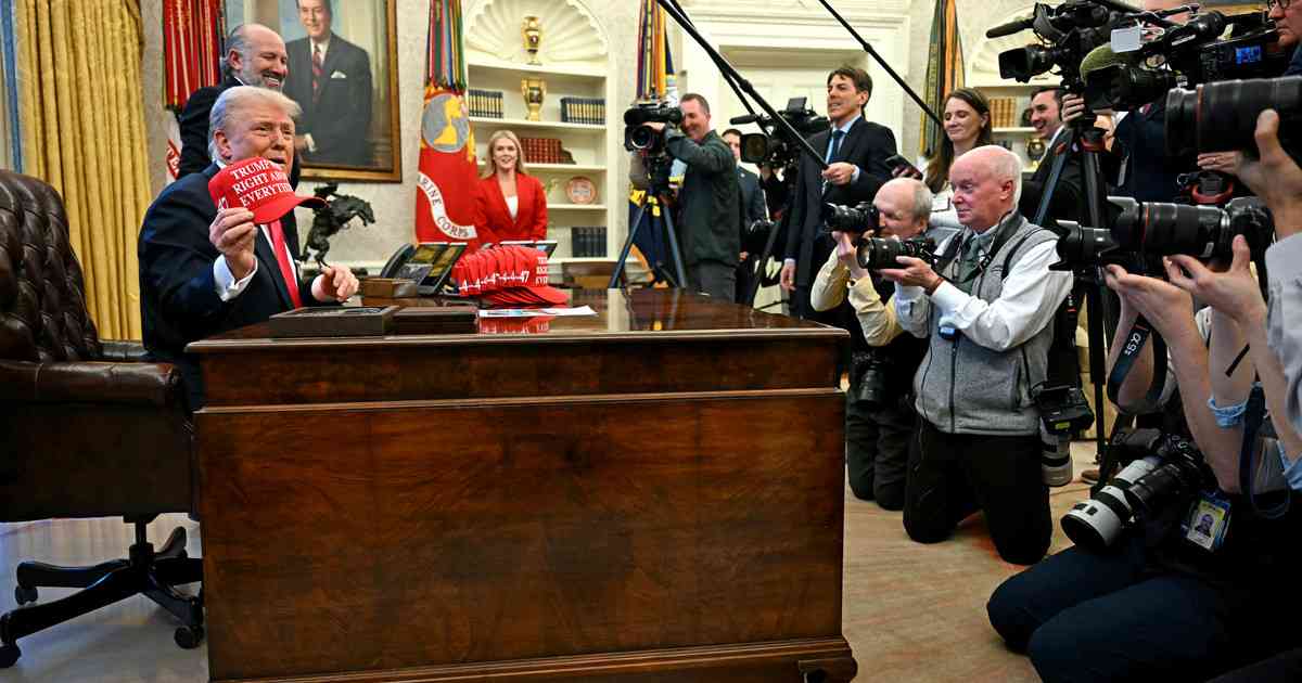 En negociaciones de alto riesgo, los oponentes de Trump aprenden sus tretas