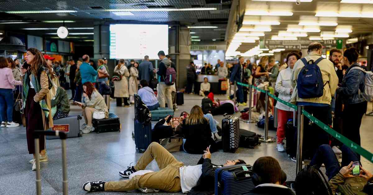 España: un sabotaje deja sin trenes de alta velocidad a miles de pasajeros durante horas, en la vuelta de un fin de semana largo